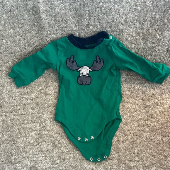 Onesies & Long sleeve bundle! - Picture 4 of 7